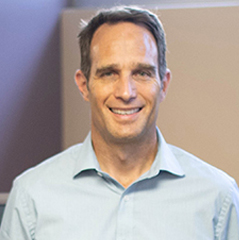 photo of Chris Scott