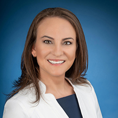 photo of Amanda Zelek
